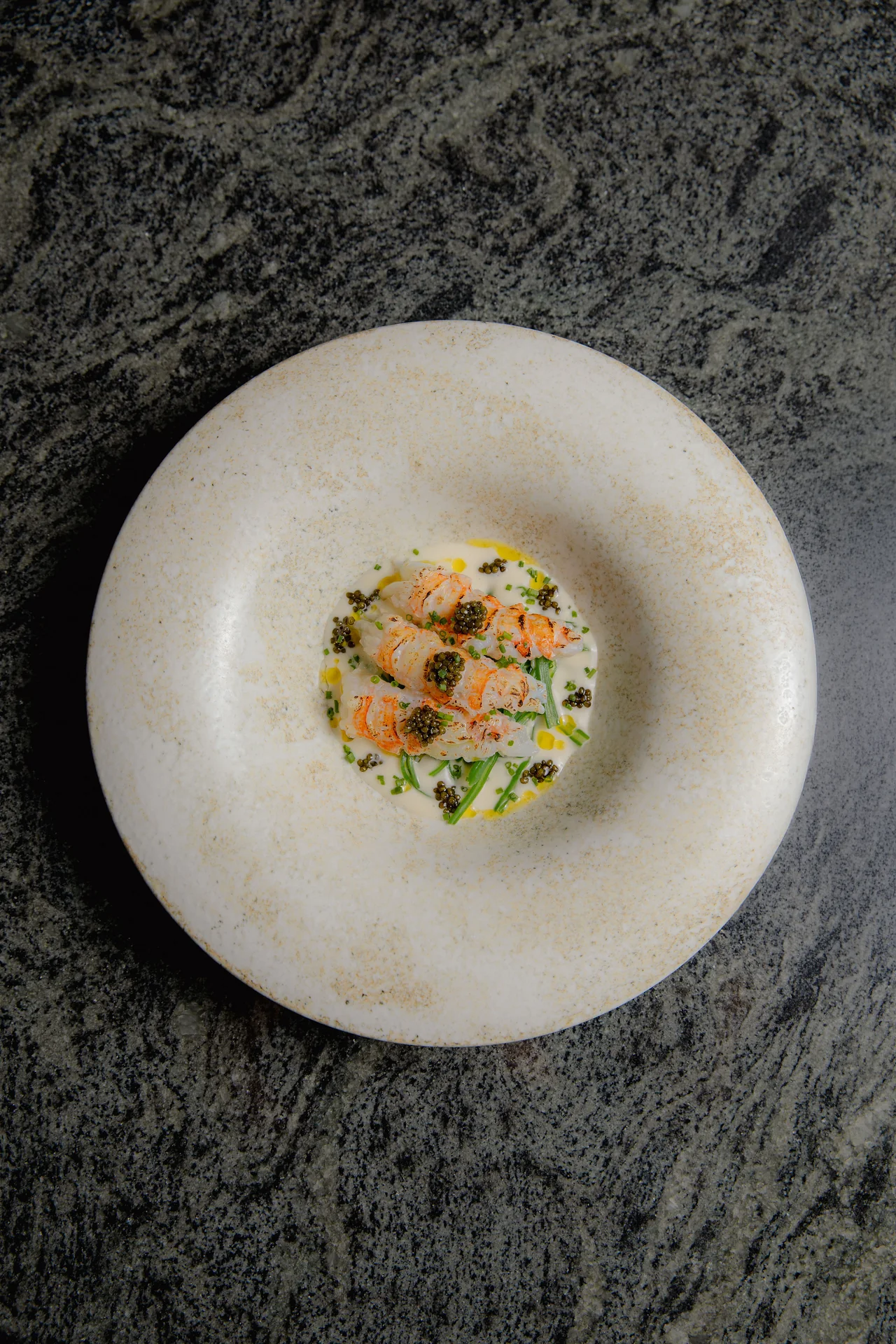 Ceviche de pescado con cítricos y hierbas